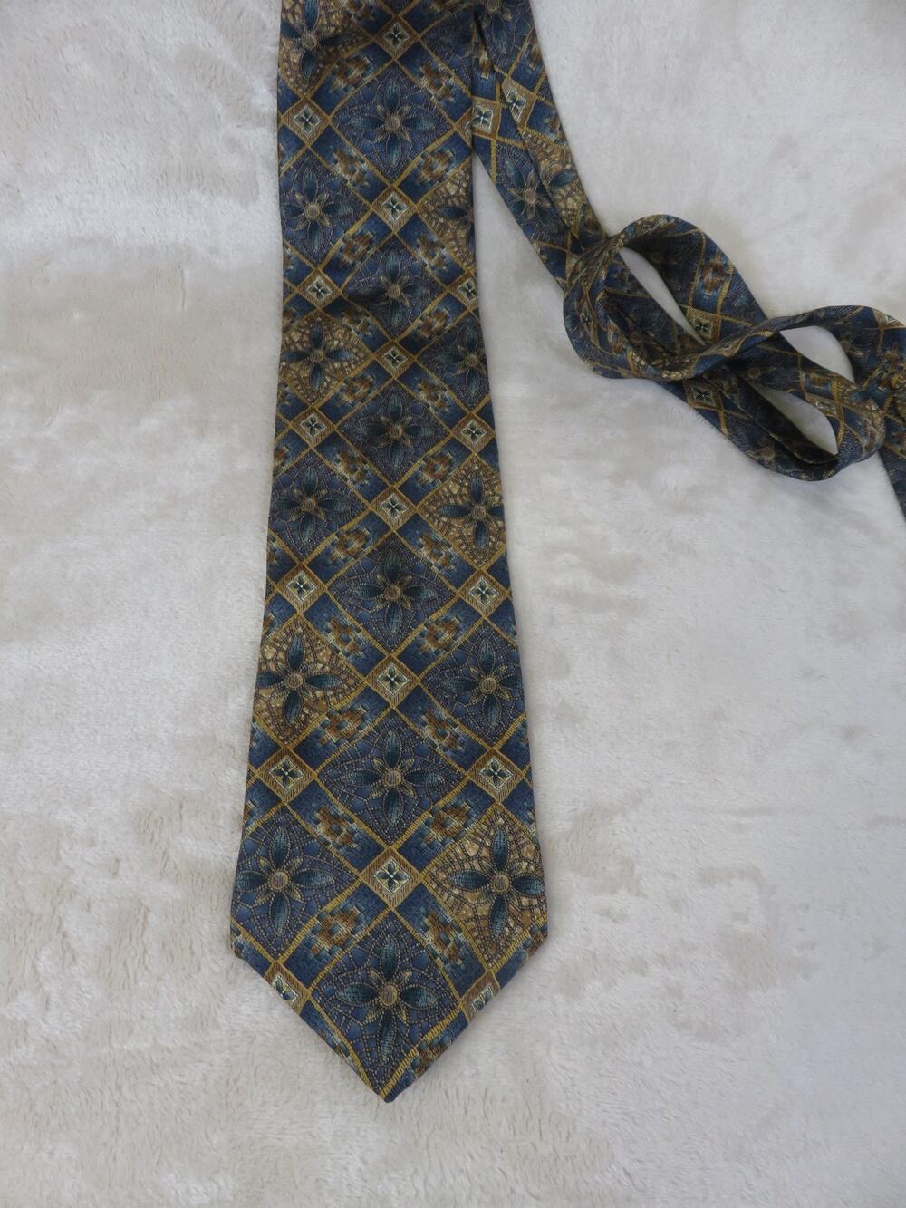 Vintage Barrington Tie All Silk Stained Glass Window Floral Geometric 4"x57"